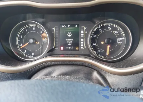 2017 Jeep Cherokee Latitude 4X4 from USA, damaged, VIN 1C4PJMCB8HD237212